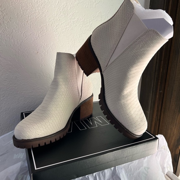 MIA Cream Textured Ankle Booties - Picture 1 of 4